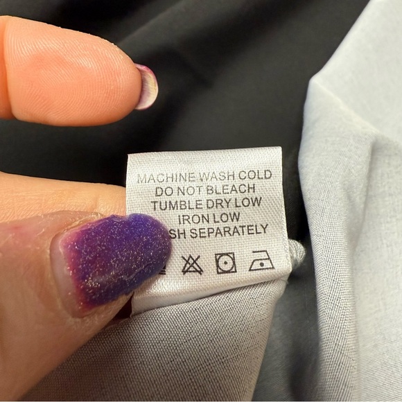 Floral Black and White Long Sleeve Top size small silver zipper front - Picture 2 of 10